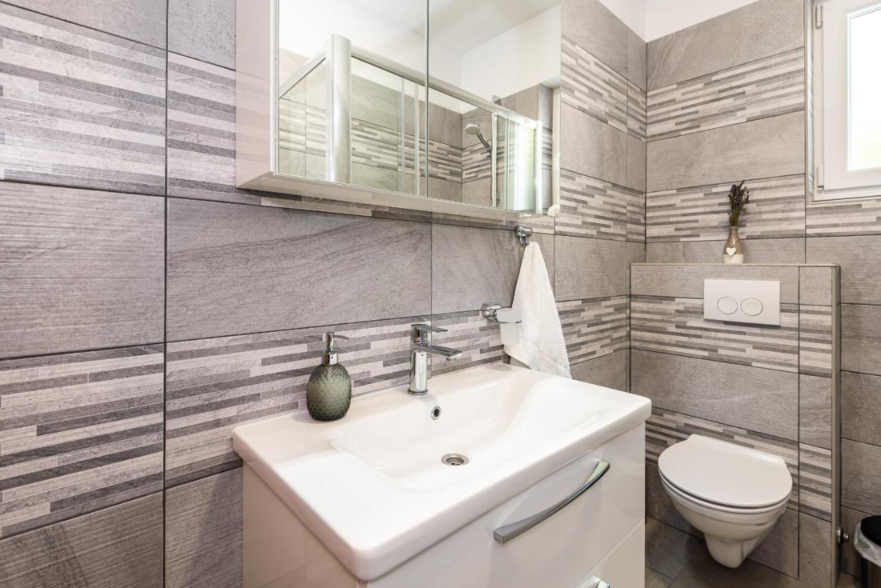Apartment Nino Gradac (Split-Dalmatia) Exterior foto